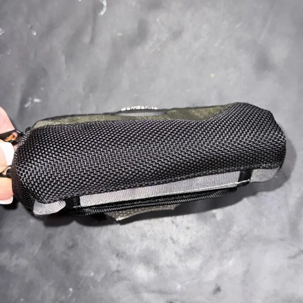 Samsonite Small Camera‎ Pouch with two zipper pockets hook & loop wide belt loop